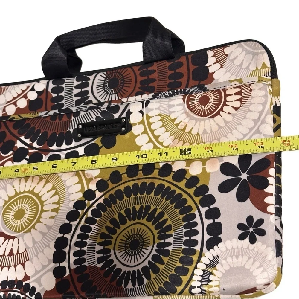 Vera Bradley Neoprene Padded Laptop Sleeve Cocoa Moss Pattern 15”Laptop GUC